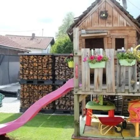 Daire Nr 1, Neben Einem Bauernhof, Rosshaupten, Allgaeu *